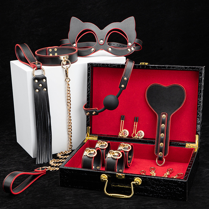 SM LEATHER BONDAGE SETS